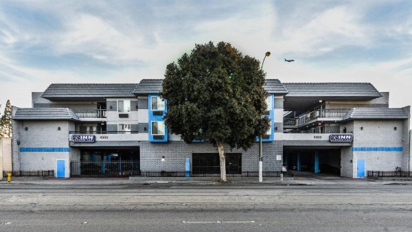 Hollywood Inn Express LAX image 10